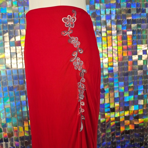 Dresses & Skirts - Vintage 90s Floral Embroidered Maxi Skirt Womens Medium Red Excellent Y2K Mesh